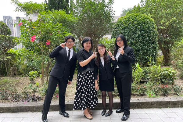 China University of Technology
                            Scholarships